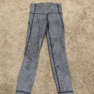 COPY - Lulu Lemon Leggings